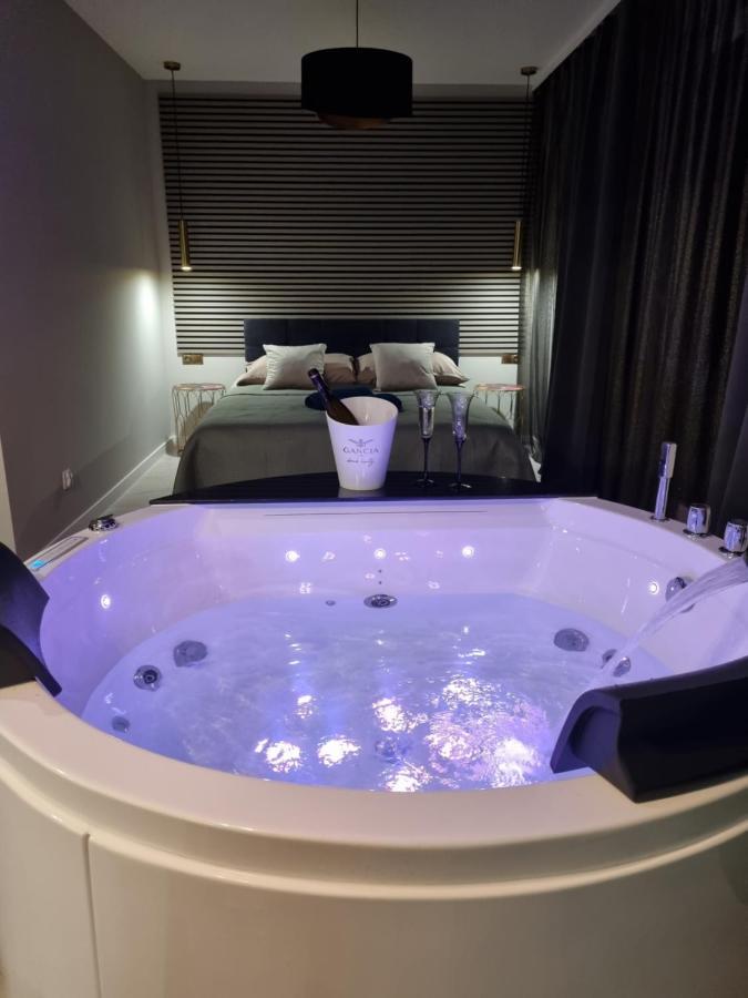 Apartament Jacuzzi Краків Екстер'єр фото